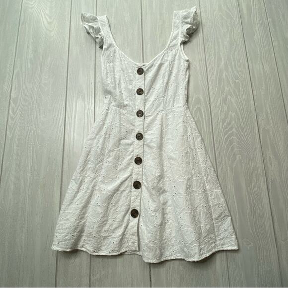 ASOS WOMEN'S WHITE SEASHELL BRODERIE EYELIT BUTTON FRONT MINI DRESS SIZE 2 - Picture 1 of 11